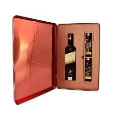 Kit Whisky 18 Anos com 2 Mini Blue Label 50ml JOHNNIE WALKER 750ml